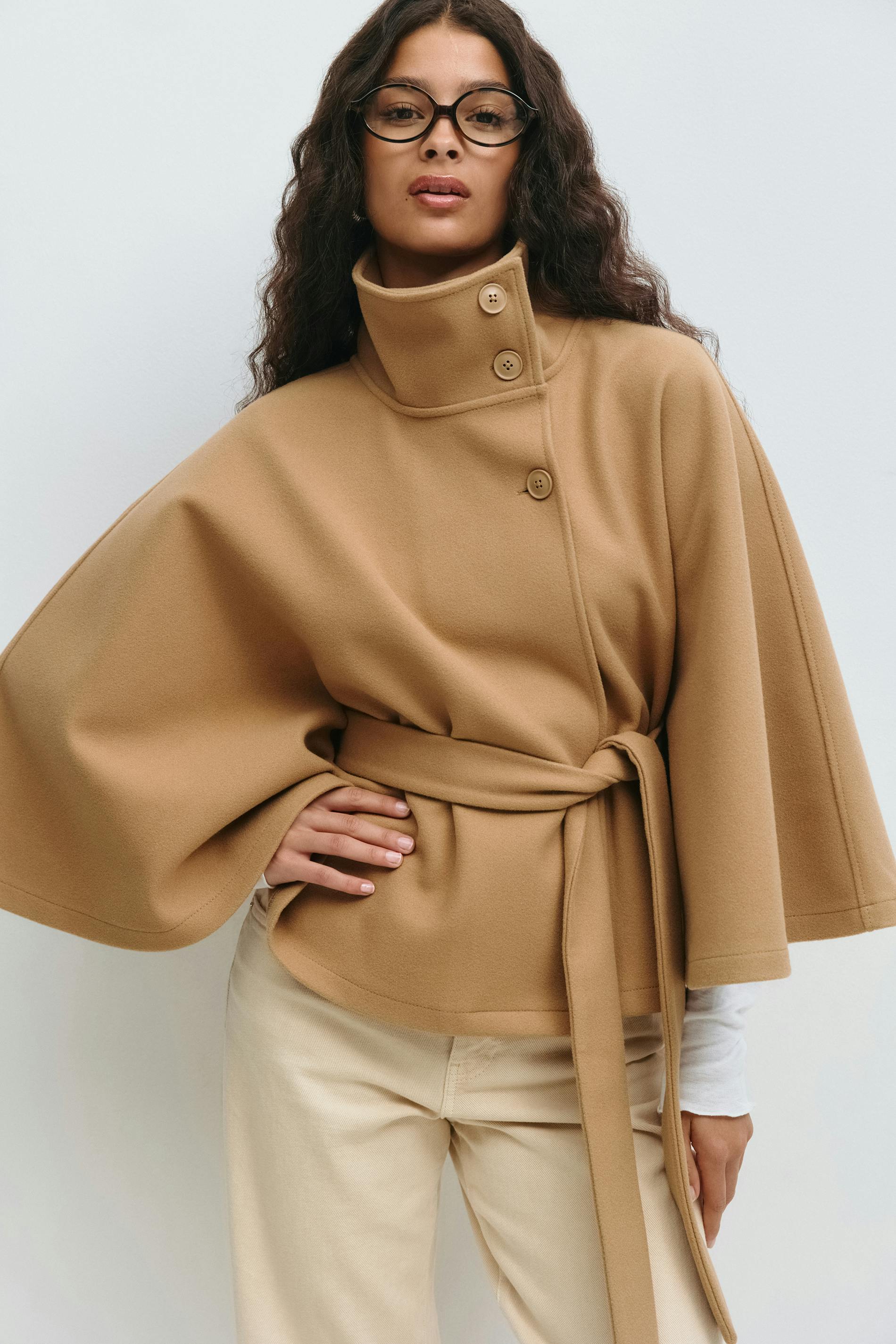 Luvo | Manteau pour Femme avec Manches Cape, Col Haut et Ceinture