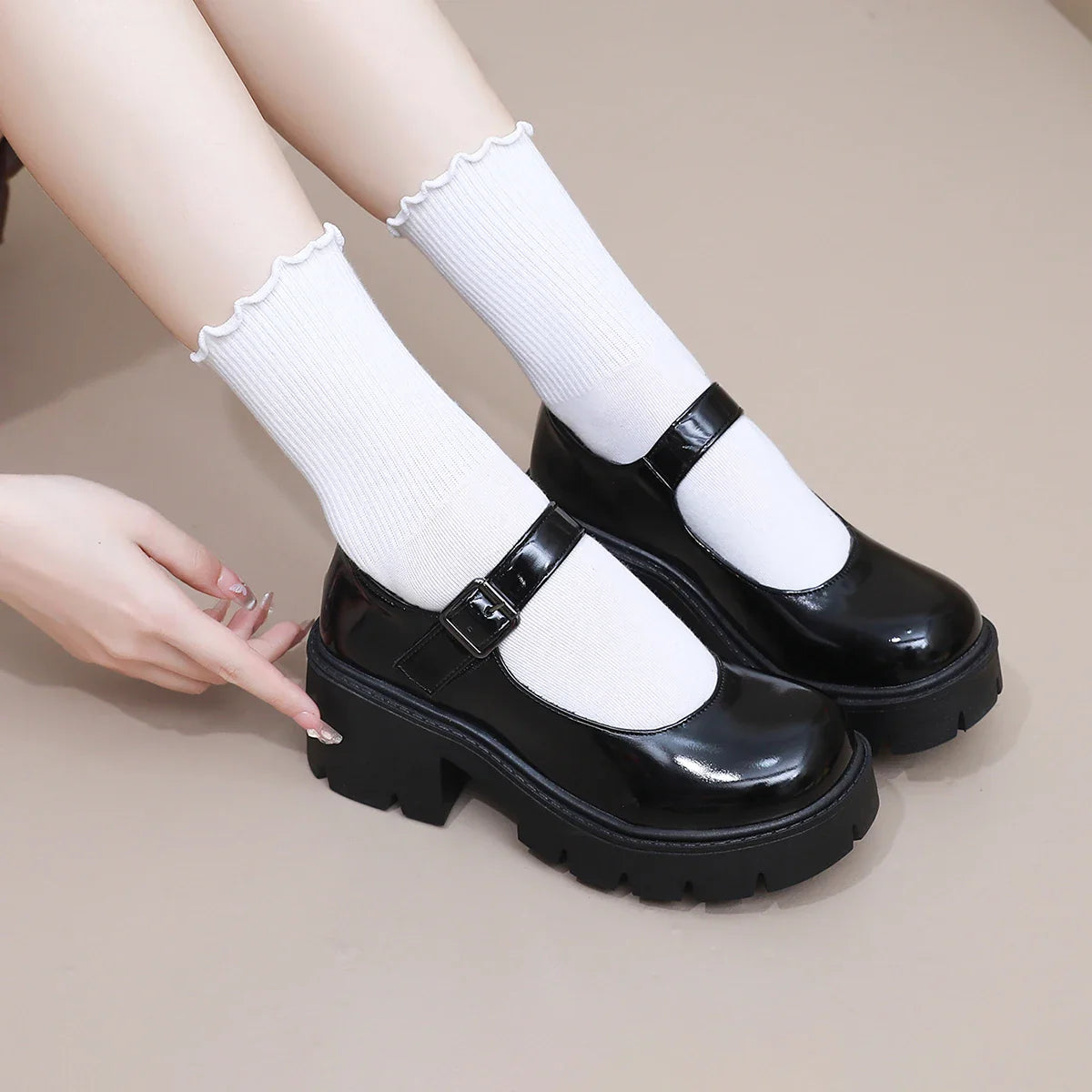 Luvo | Chaussures à plateau noires pour femme