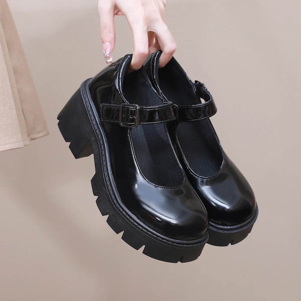 Luvo | Chaussures à plateau noires pour femme