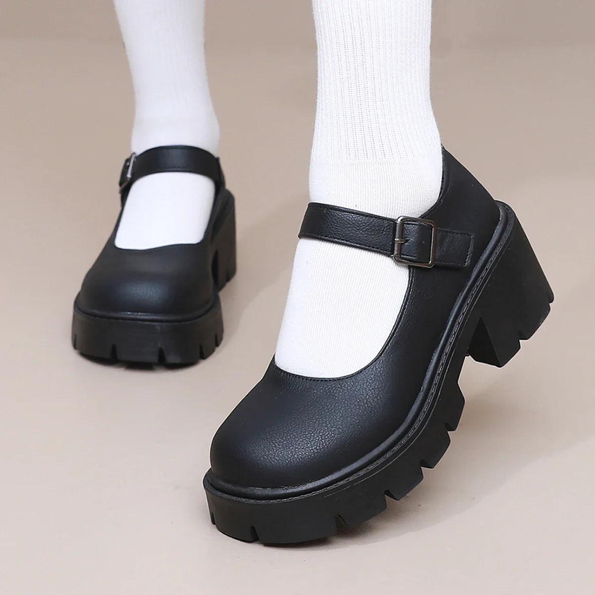 Luvo | Chaussures à plateau noires pour femme